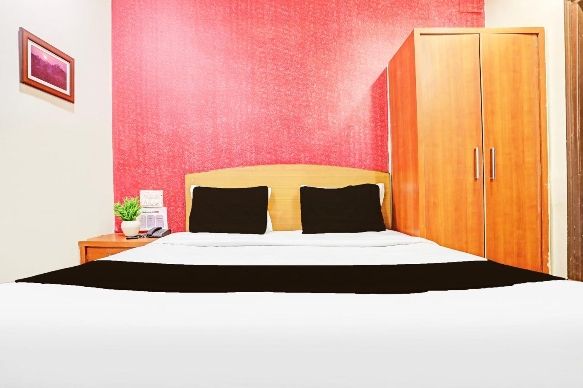 OYO Flagship 7859 Hotel Gurukripa Rāipur Exteriör bild