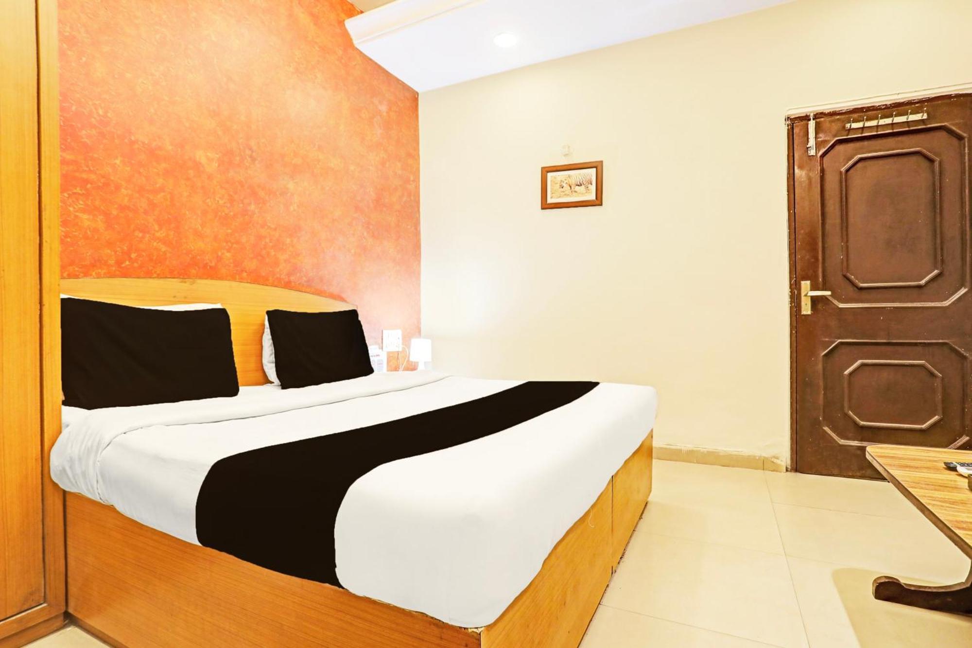 OYO Flagship 7859 Hotel Gurukripa Rāipur Exteriör bild