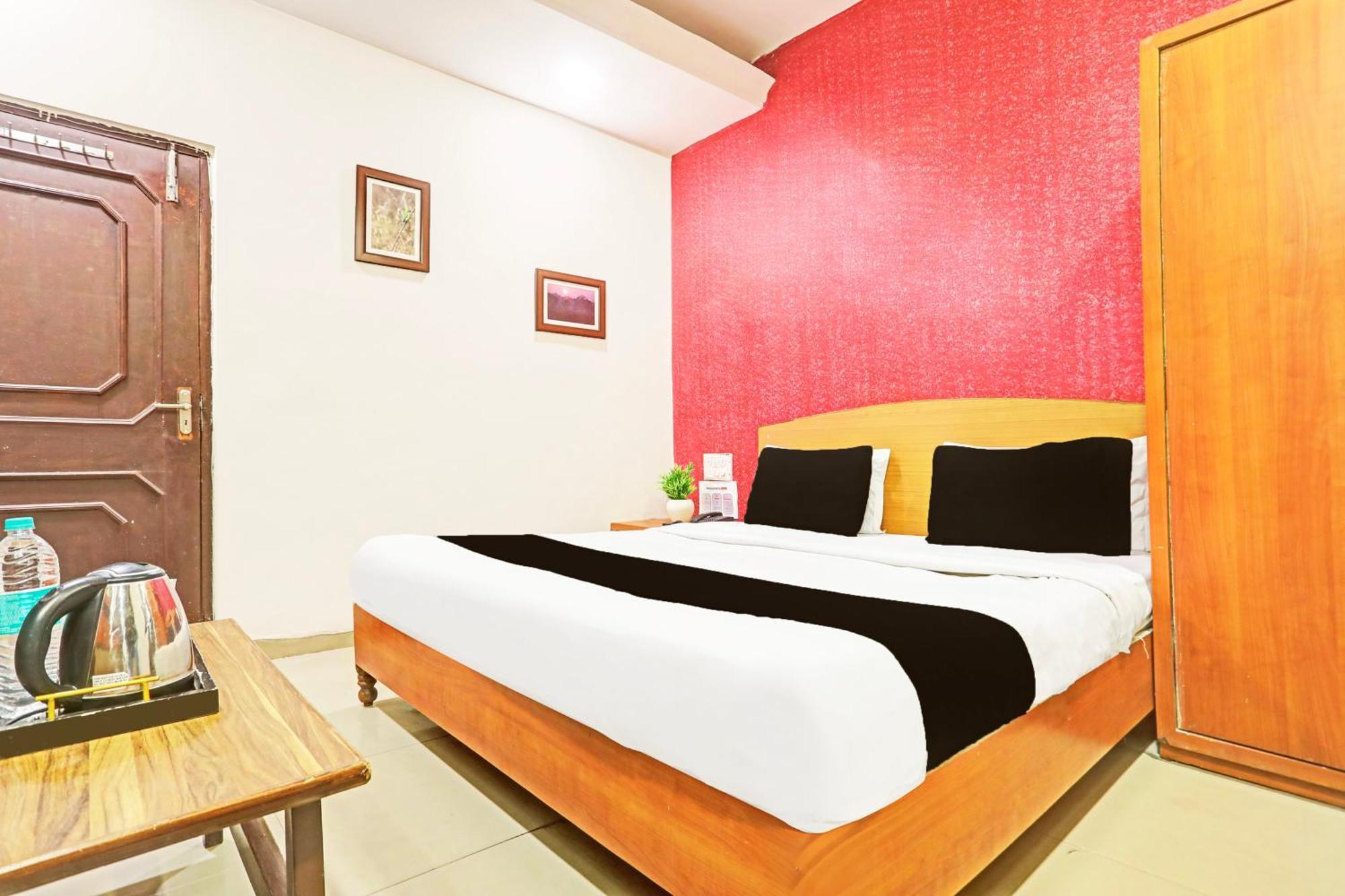 OYO Flagship 7859 Hotel Gurukripa Rāipur Exteriör bild