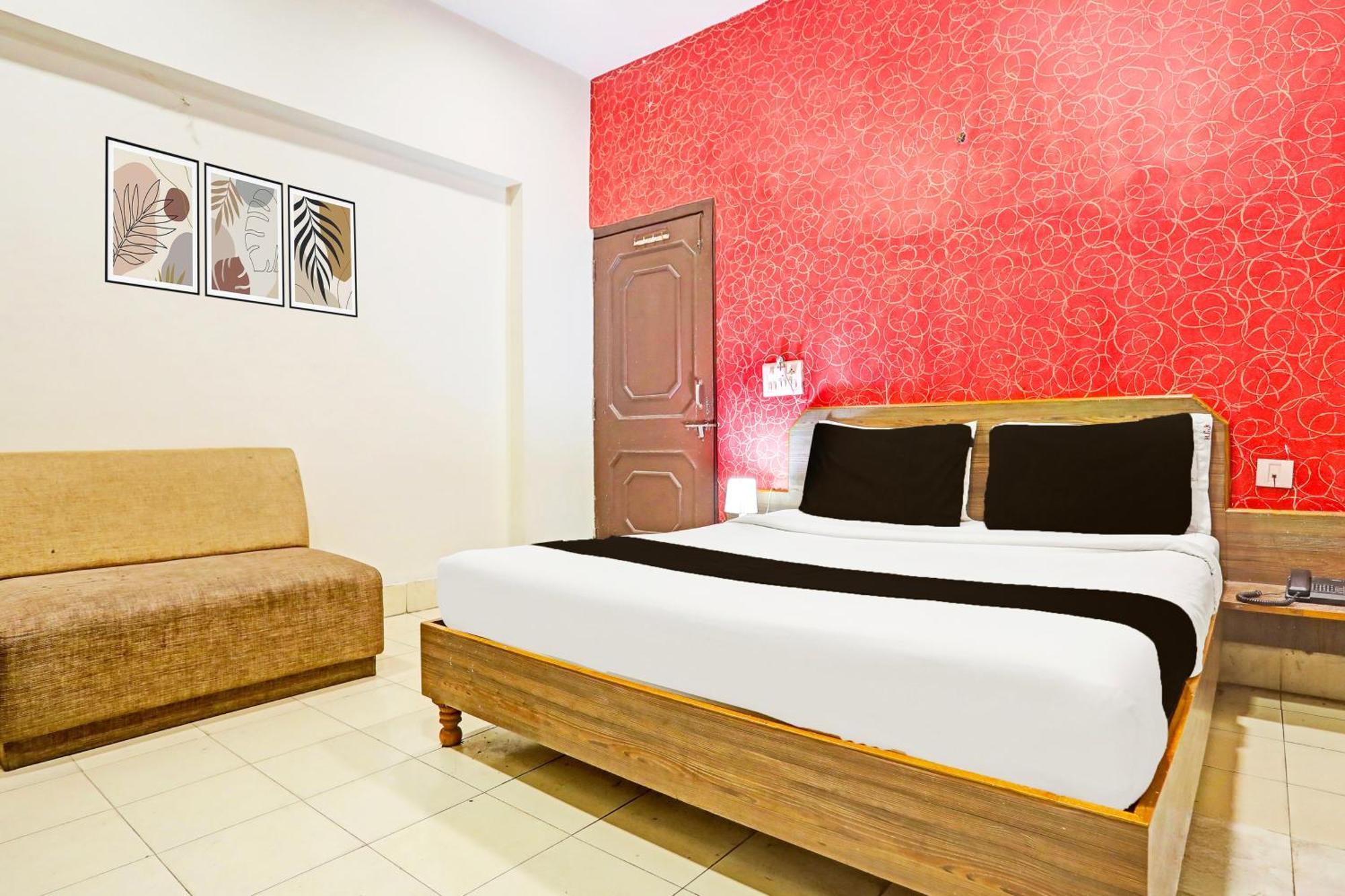 OYO Flagship 7859 Hotel Gurukripa Rāipur Exteriör bild