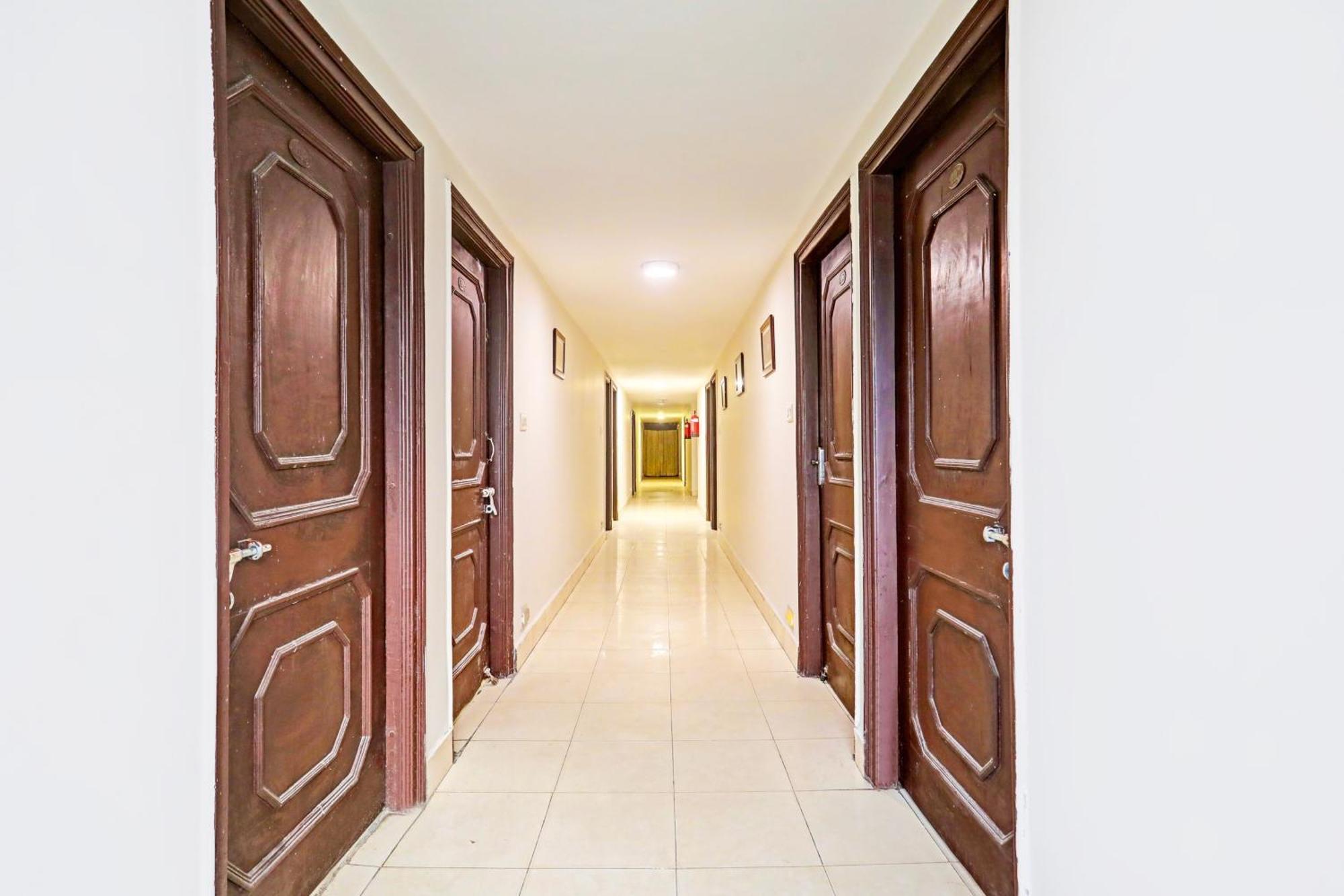 OYO Flagship 7859 Hotel Gurukripa Rāipur Exteriör bild