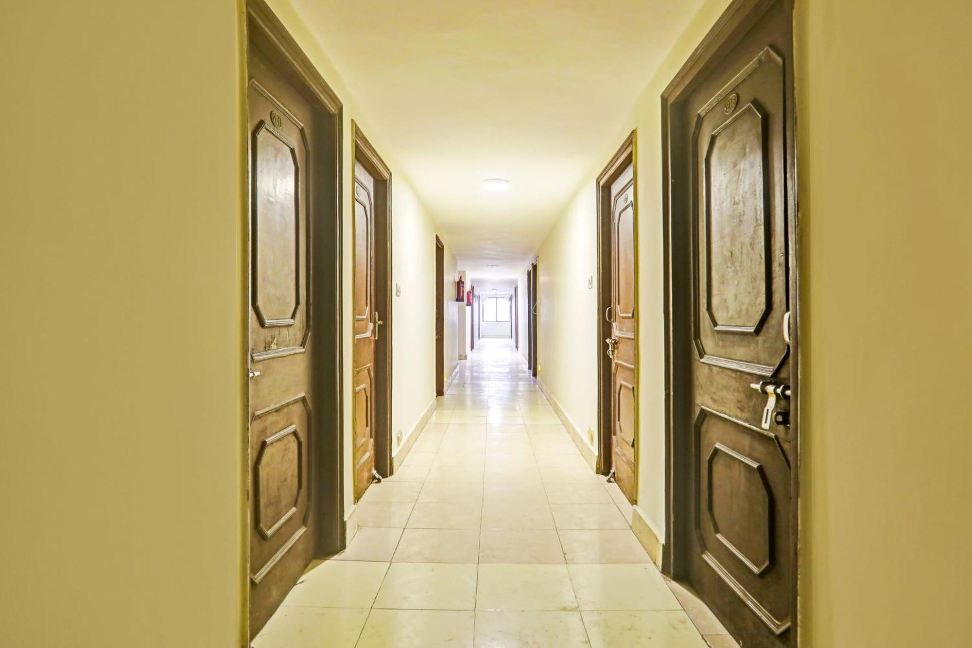 OYO Flagship 7859 Hotel Gurukripa Rāipur Exteriör bild